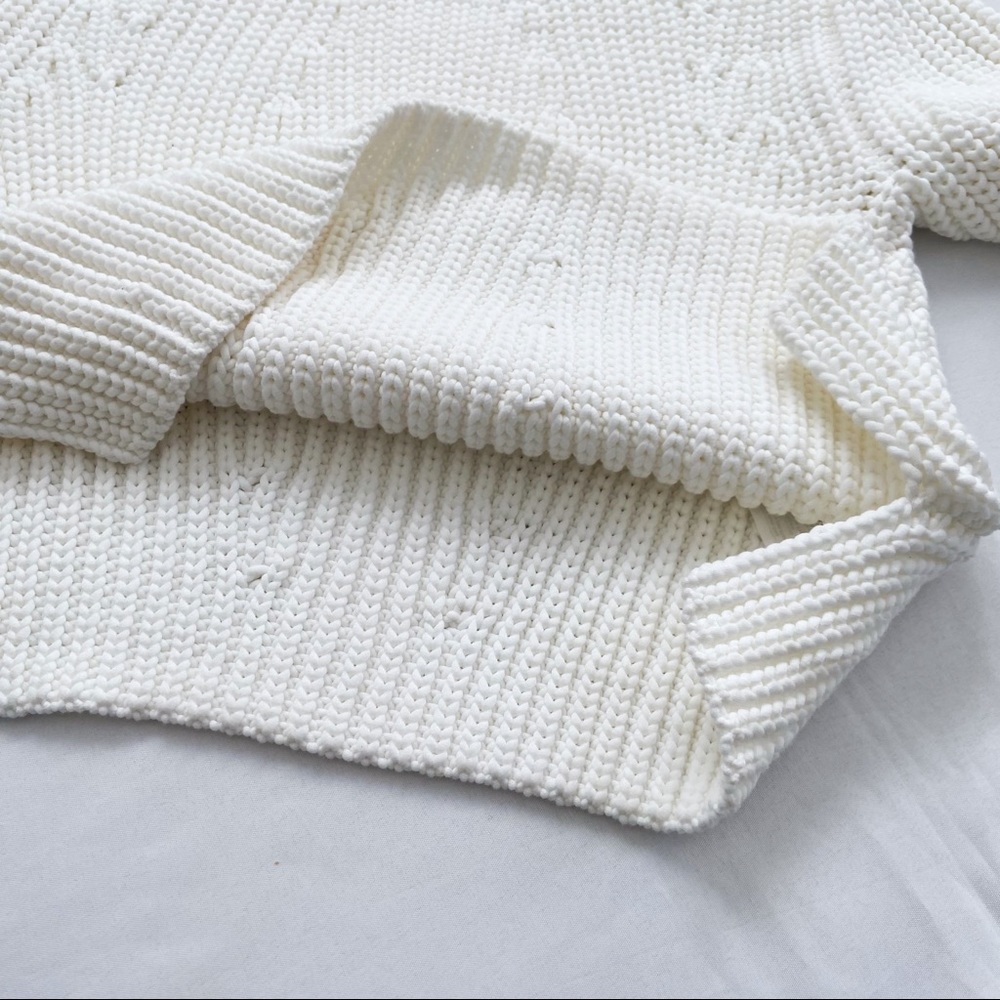 ❤️SOLD NWT Vince White Chunky Knit Slit Hem Crew Neck Cotton Blend Sweater M - Picture 5 of 8